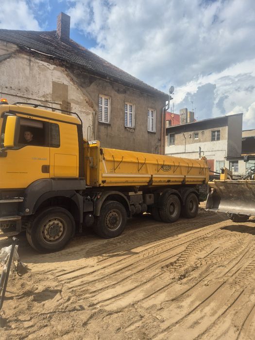 Transport i sprzedaż piasku i kruszyw drogowych