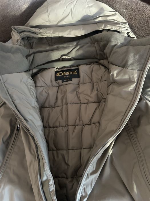 Фірмовий димисисоний костюм