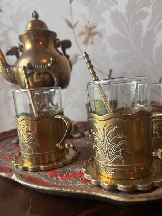 Zestaw do herbaty z samowarem