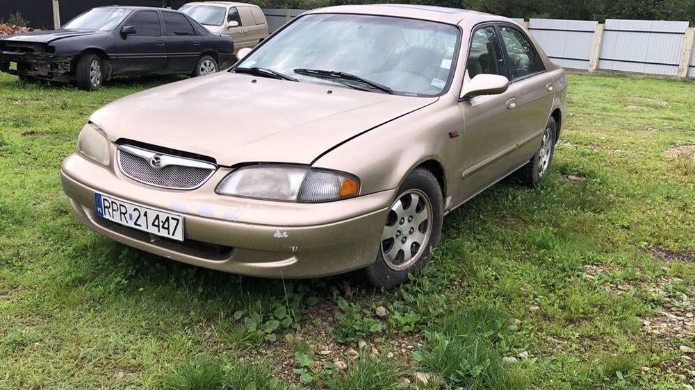 Mazda 626 USA 1999,2,5 avt