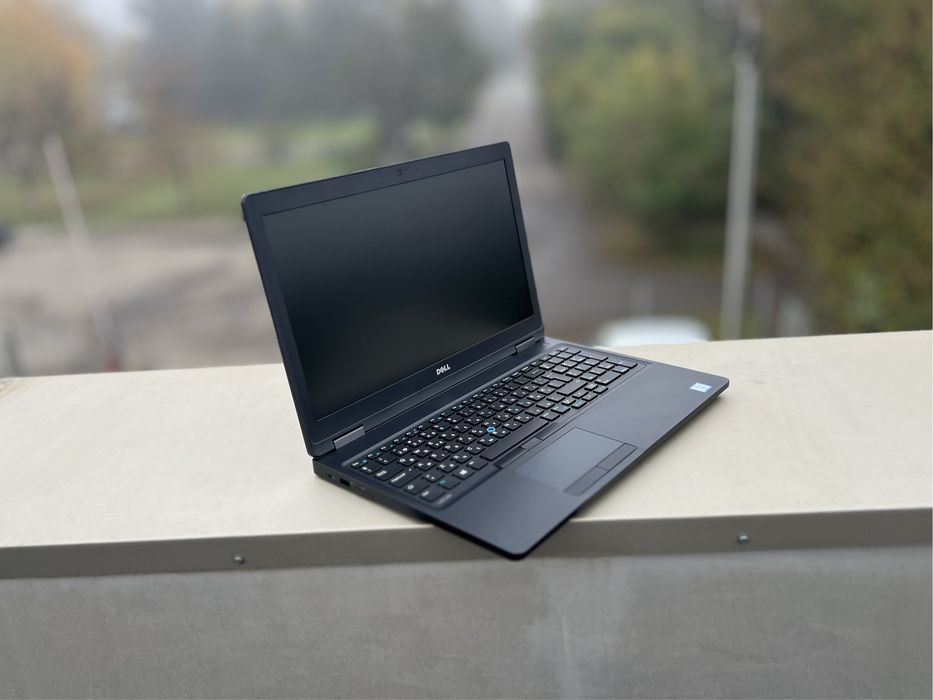 Ноутбук Dell Latitude 5580/15.6"FHD IPS/i5-6300U/8GB+256GB/Гарантія