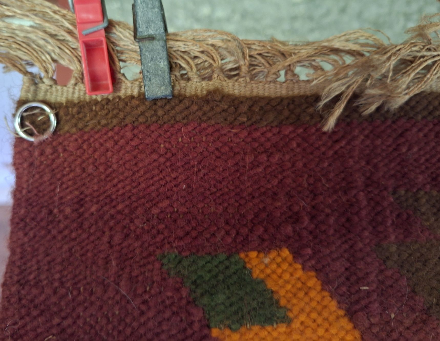 Piękny mały kilim "Kwiaty" z czasów PRL-u.