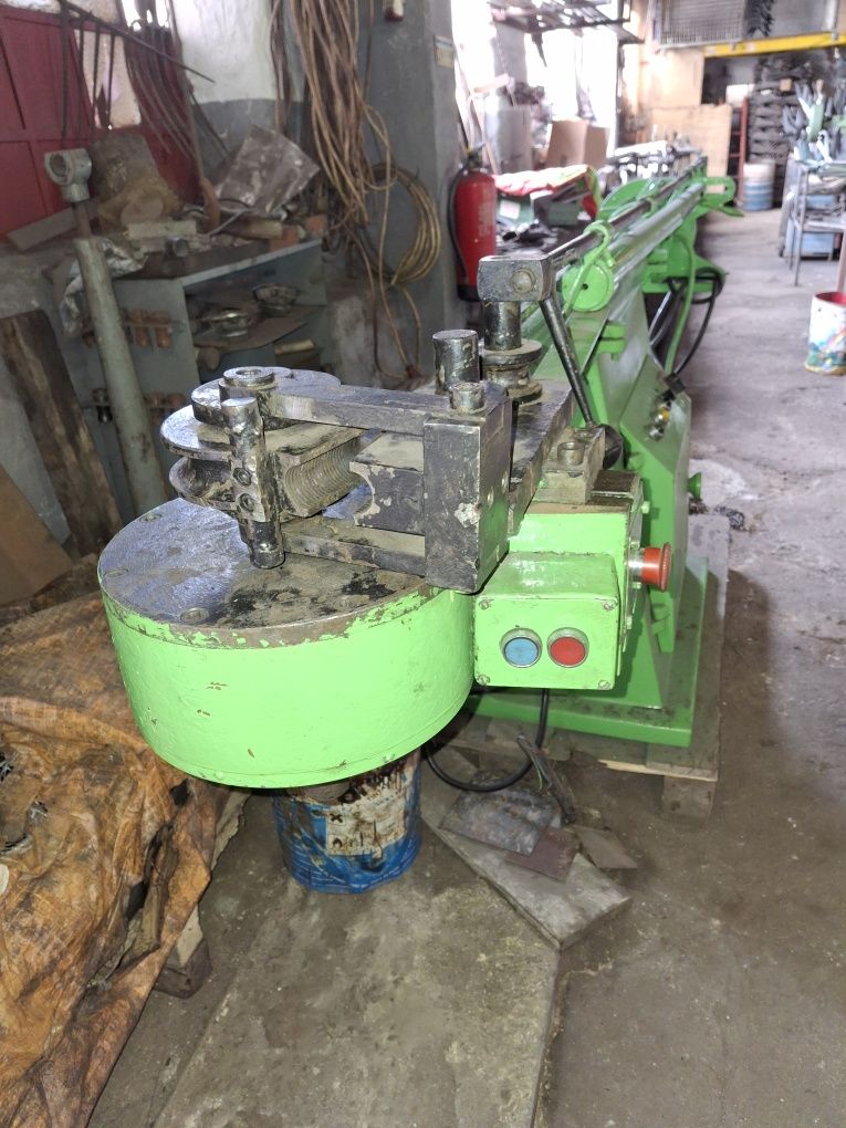 Máquina usada de curvar tubos