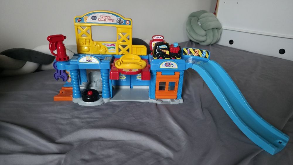 Tut Tut Autka Warsztat samochodowy z autkiem garaż vTech 61072