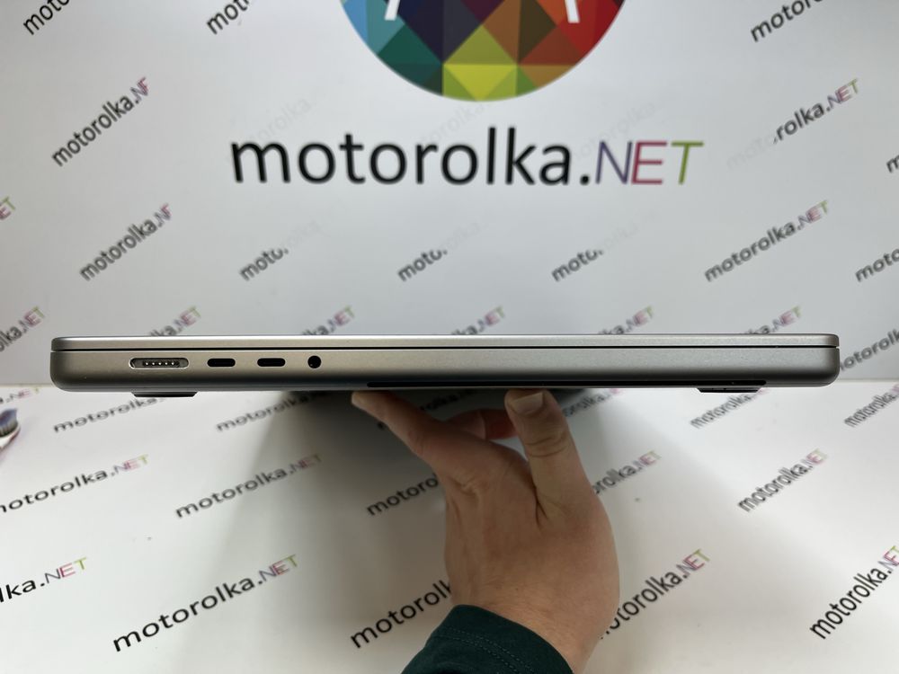 Macbook Pro 16 (a2485) Space Grey на запчасти! iCloud! M1 MAX, 64 RAM