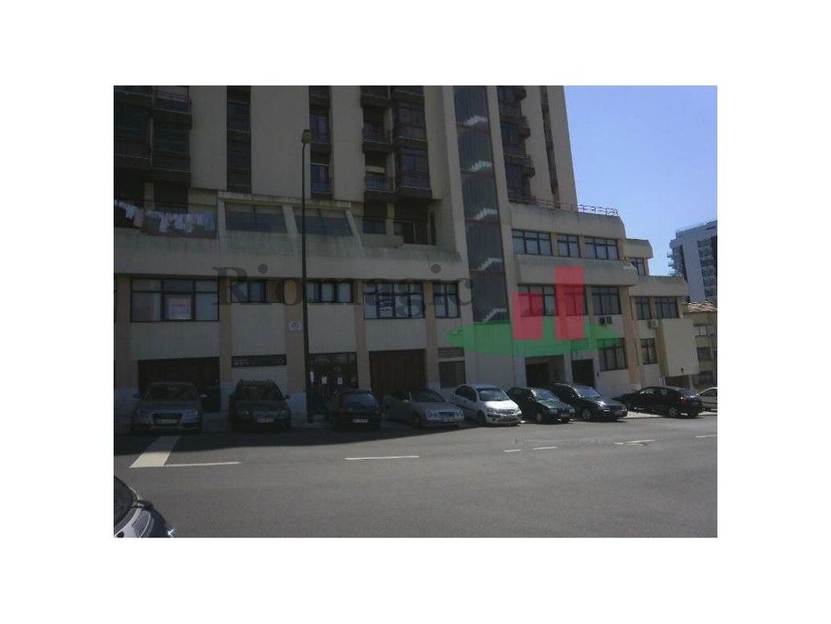 Escritório Venda ou Arrendamento no Restelo - Lisboa***RIOMAGC***
