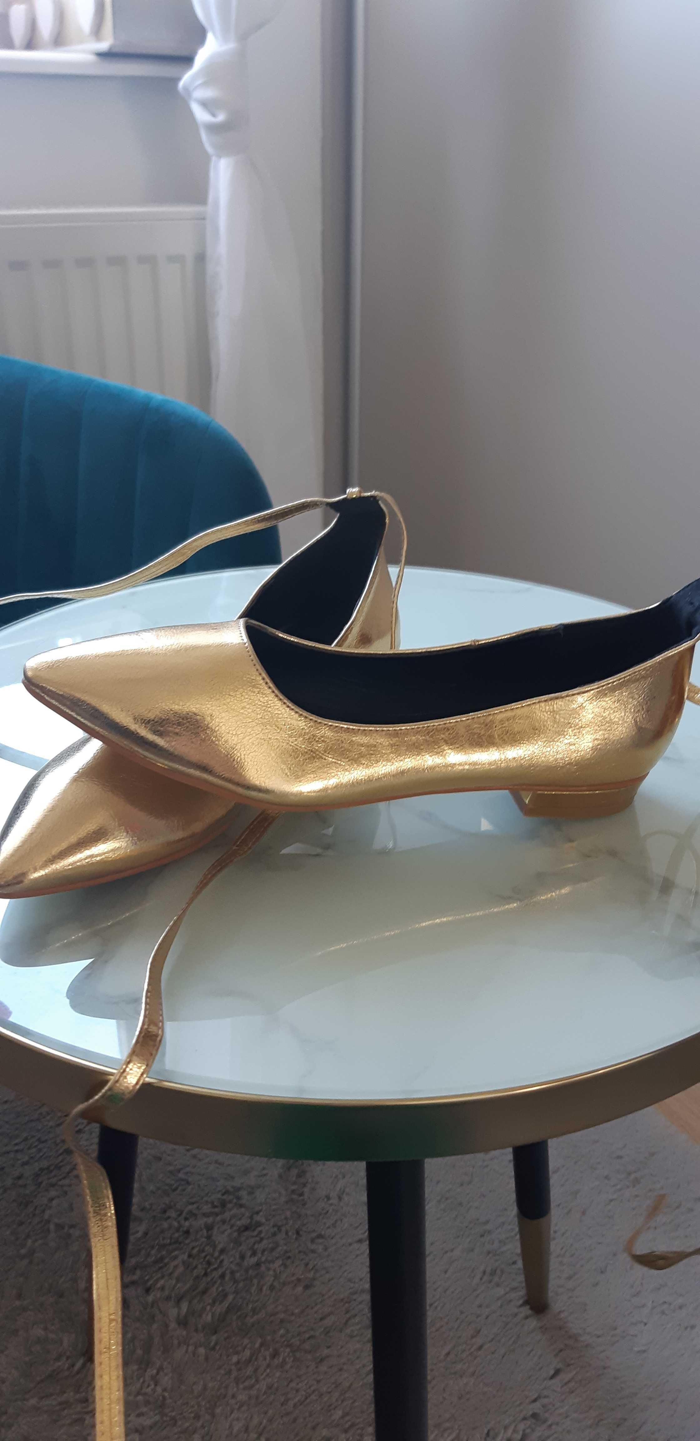 Buty baleriny złote r.37
