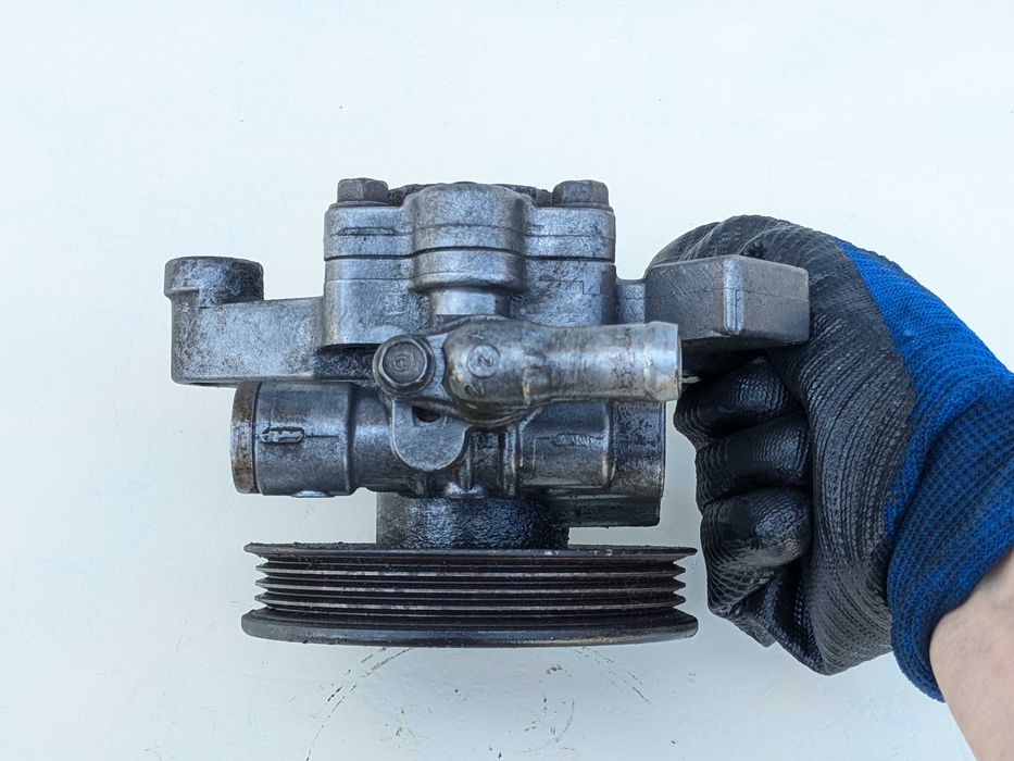 Насос ГУР Honda Civic VI (6) EJ EK, EJ EM1 - 1.4 1.5 1.6 (1995-2001)