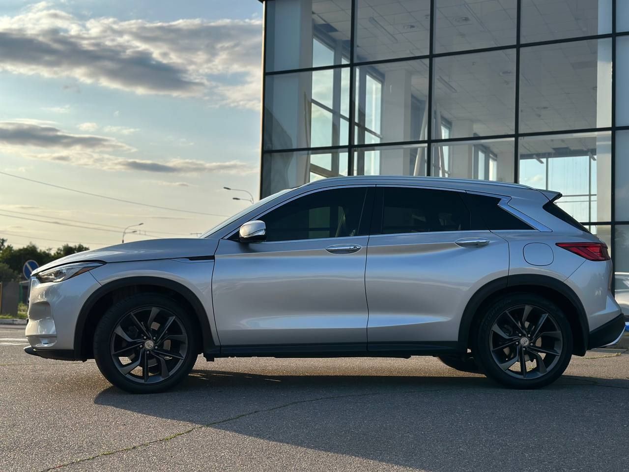 Продам Infinity qx50