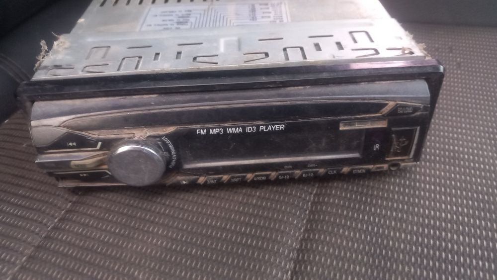 Автомобільні магнітофони