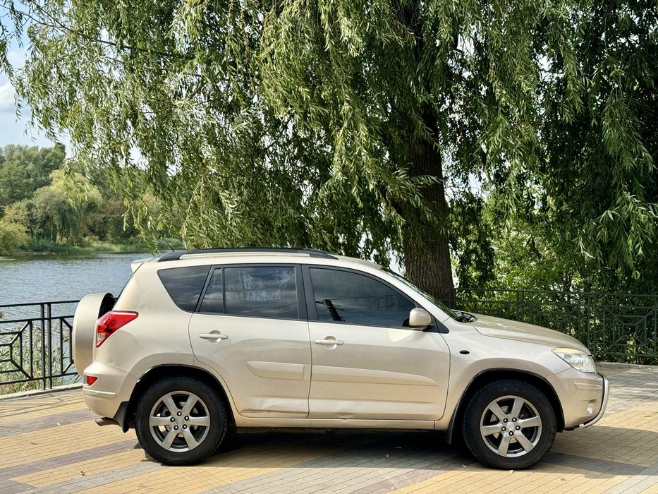 Toyota Rav4 2007 ГАЗ/Бензин