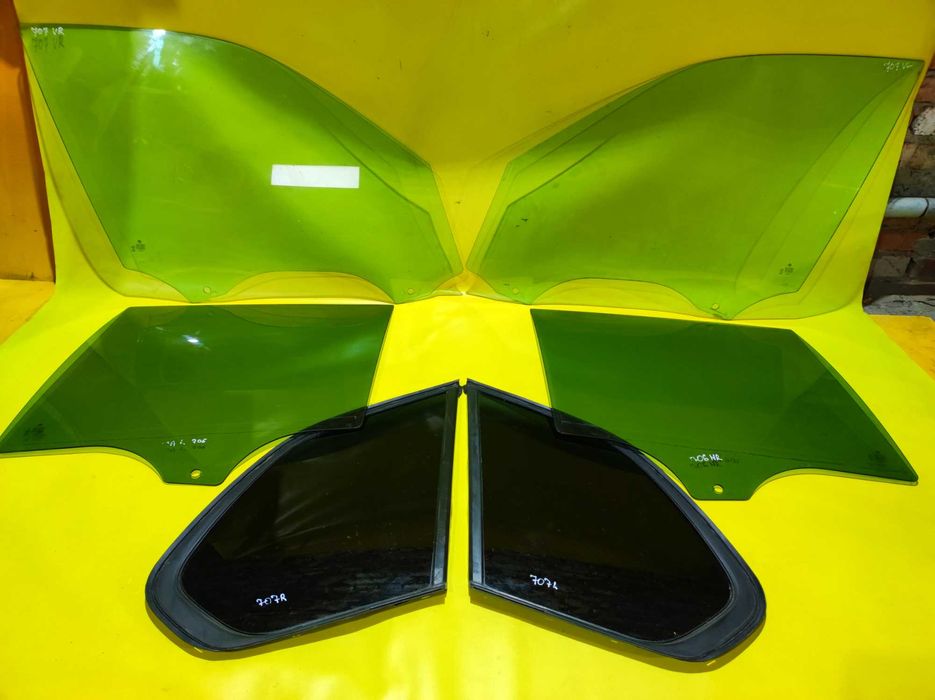 Стекло BMW X5 E70 X6 E71 скло двери БМВ Х5 Е70 стекло в дверь стекла