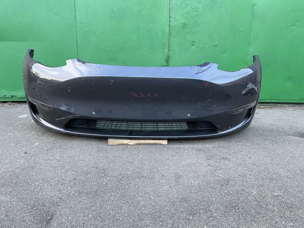 Бампер тесла у му Tesla my Y