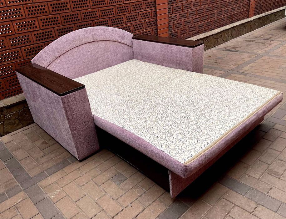 Диван «Мілена»з підлокітниками-тумбами  із спальним місцем 130 см