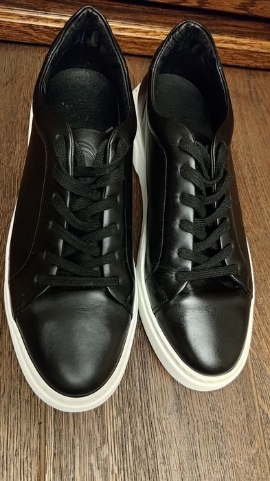 Pantofola d'oro 45 cm. 29.5 cm. Skóra. Jak Karl Lagerfeld, Guess