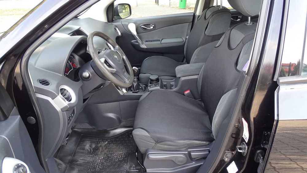 RENAULT KOLEOS 2,0 DIESEL,zarejestr,klima,alu,elektryka,radio,hak