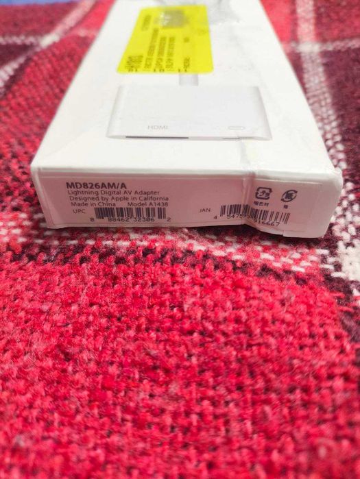 Кабель HDMI для передачи изображения на екран или проектор