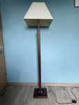 Lampa podlogowa z kloszem - Elektrotaaj