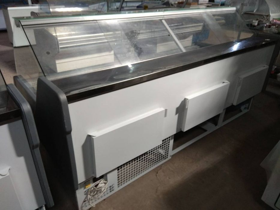 Холодильная витрина Невада 2,5 м (Технохолод) Б\у