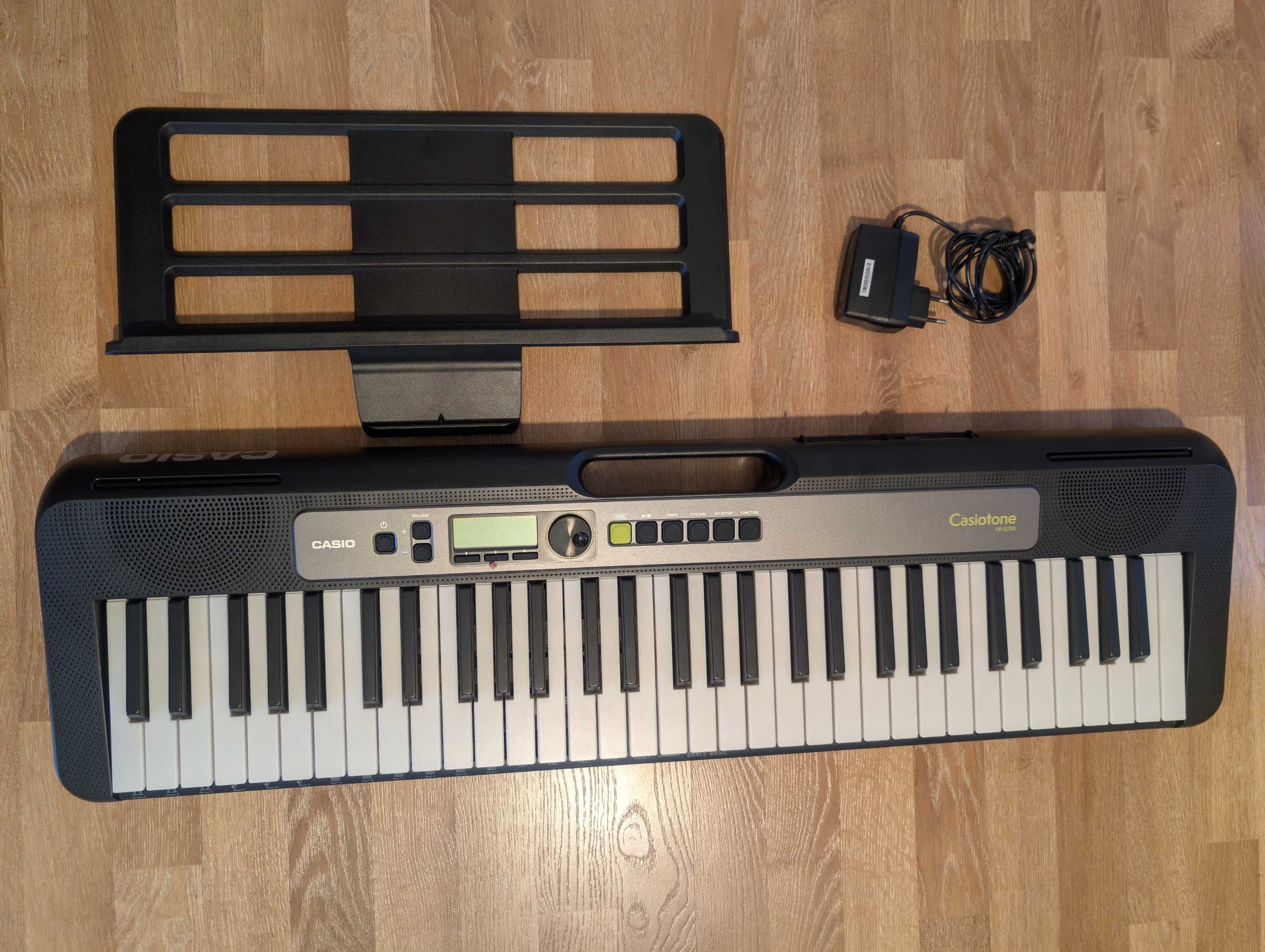 Pianino Casio Casiotone LK-S250 Keyboard Android
