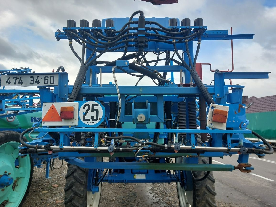 Opryskiwacz Berthoud Maxor 4.0 2009 r.4000l.27m