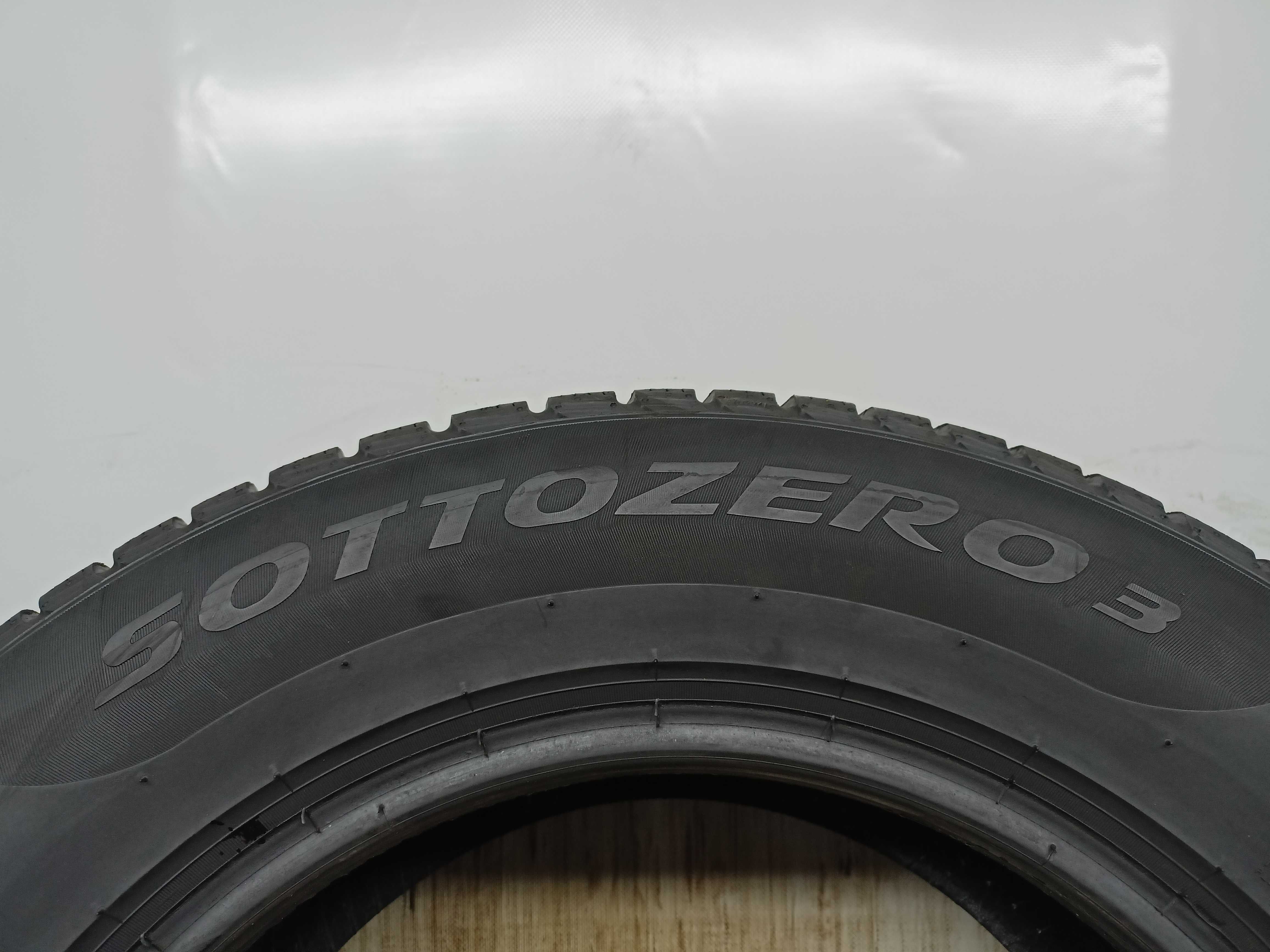 Pirelli SottoZero 3 215/65/16 2017rok 98H 7,8mm (3579)