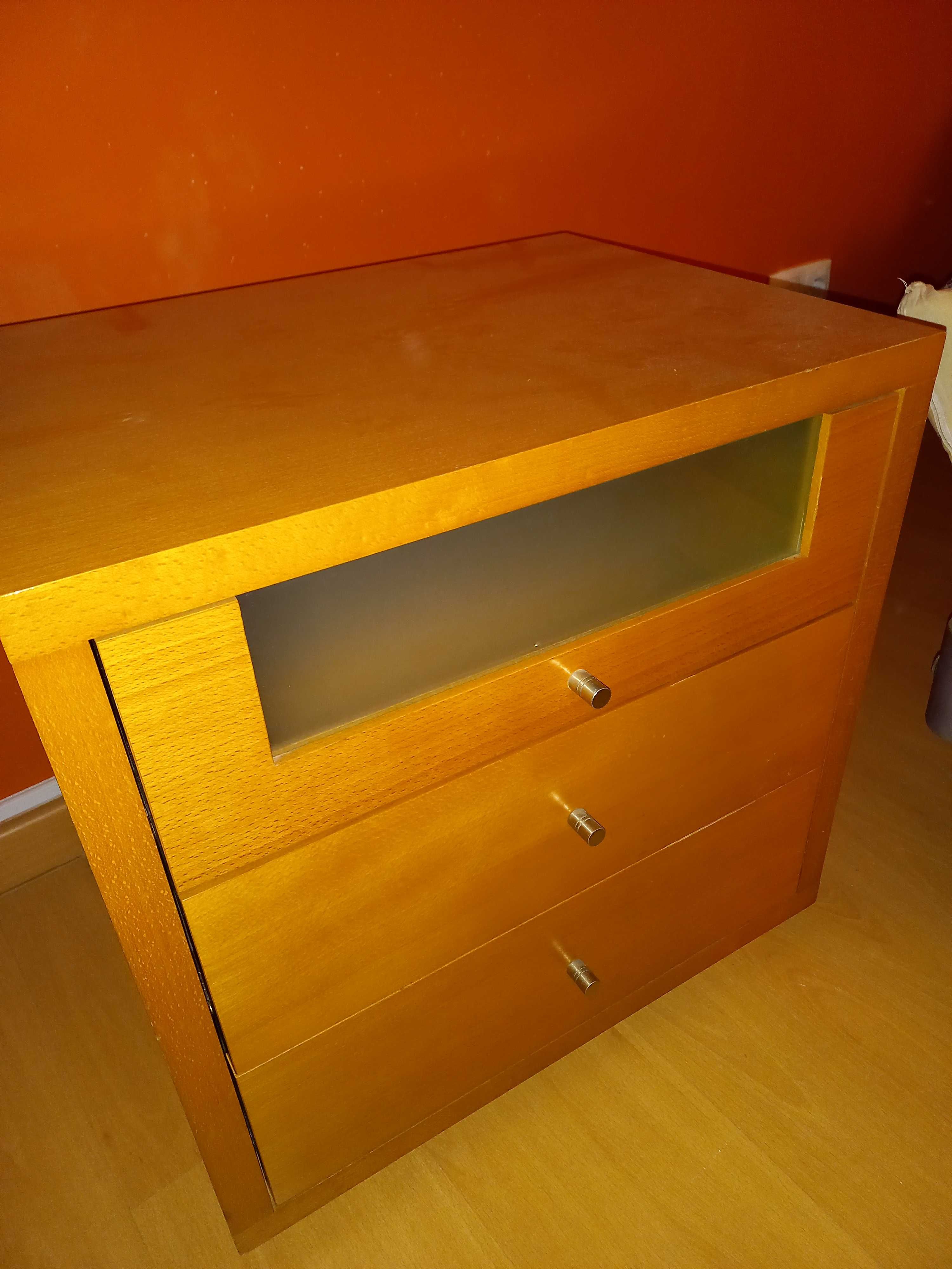 Mesa de Cabeceira