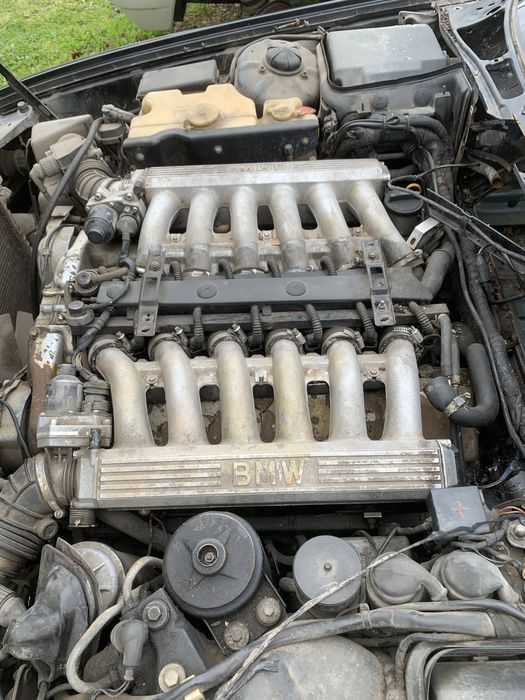 Двигун BMW e32 M70B50 V12