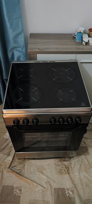 Fogão elétrico Indesit