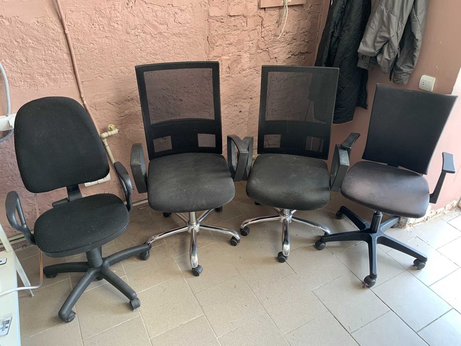 Кресло офисное черное