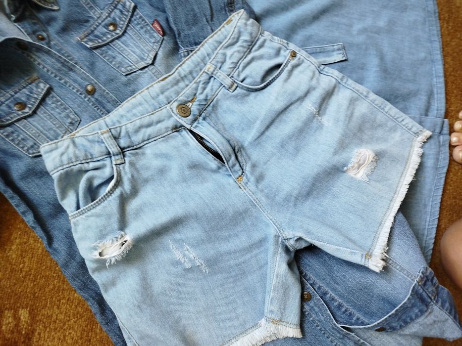 Джинсові плаття і шорти для дівчинки