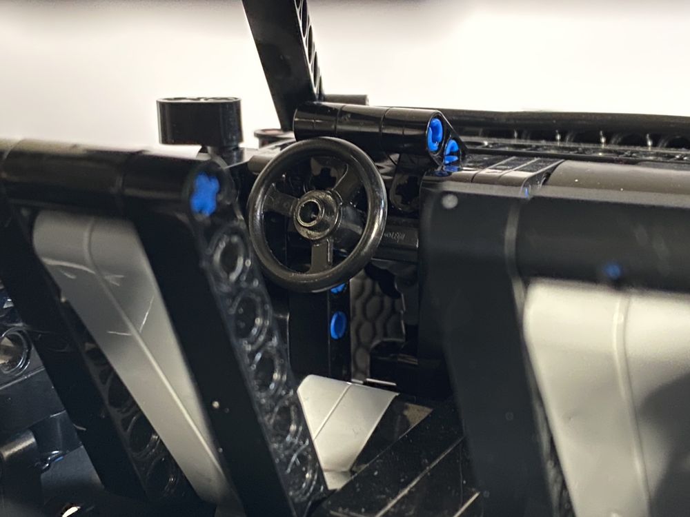 Modelka BMW E30 Lego Technic własnej roboty