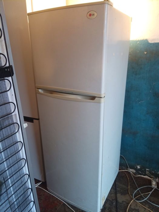 Холодильник LG сухой заморозки в отличном состоянии