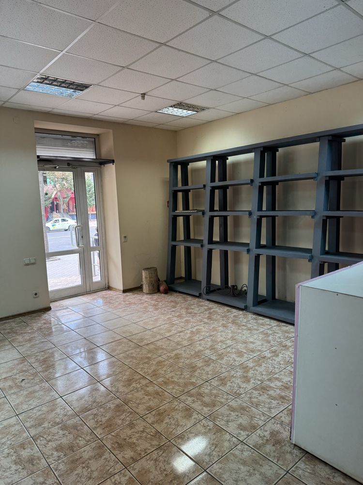 Оренда магазину , зупинка 97-й квартал пр.Університетський(Гагаріна)38