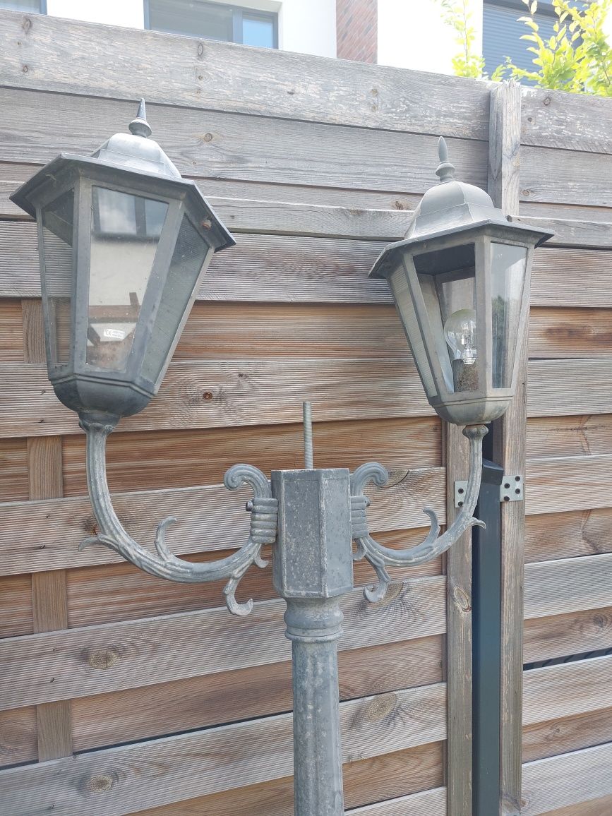Lampa ogrodowa, do renowacji.