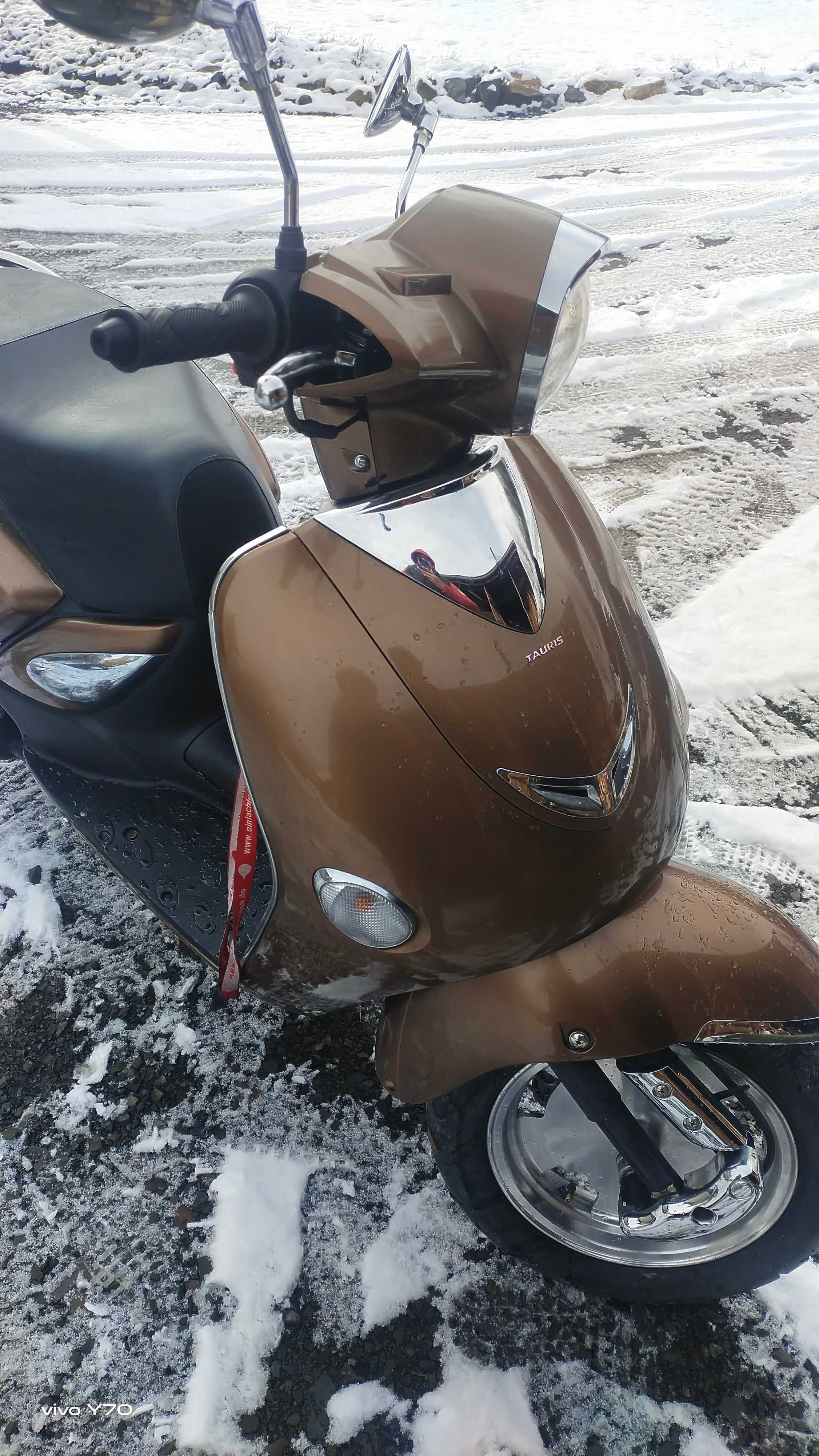 Capri 125 coś w stylu Vespa Lambretta