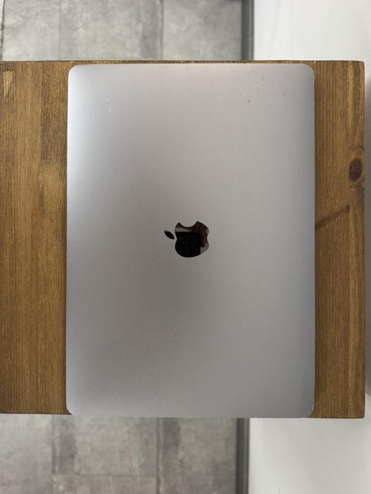 MacBook Pro 13 2019