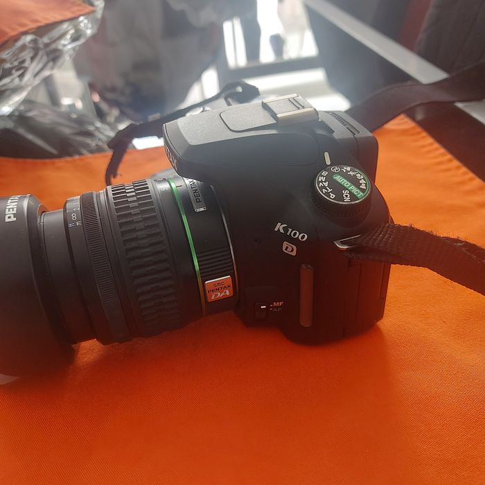 Maquina pentax k 100. Com
