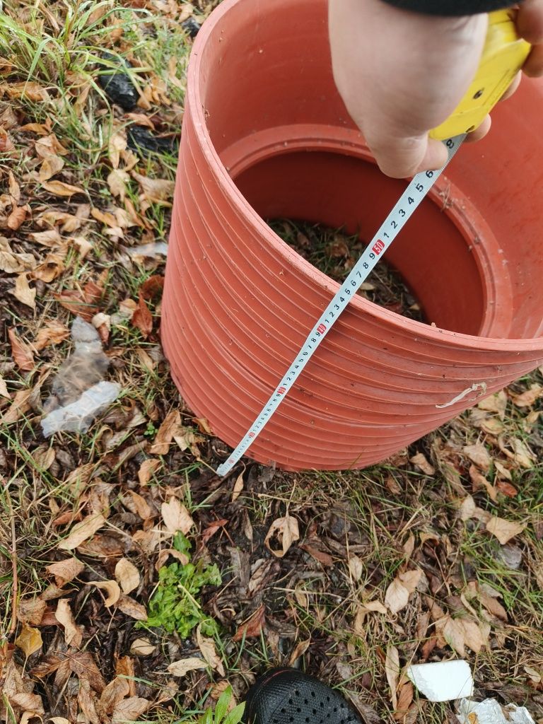 Kolanka studzienki łączniki kanalizacyjne