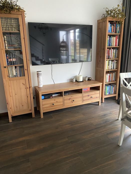 Zestaw mebli rtv do salonu-drewno