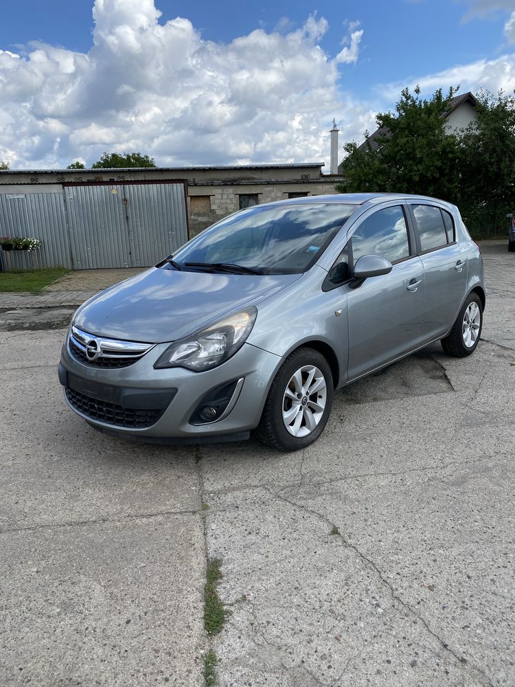 Opel Corsa! 1.3 cdti! Navi! Klima! Hak