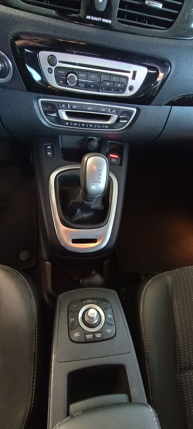 Renault grand scenic 2012г 2.0 автомат