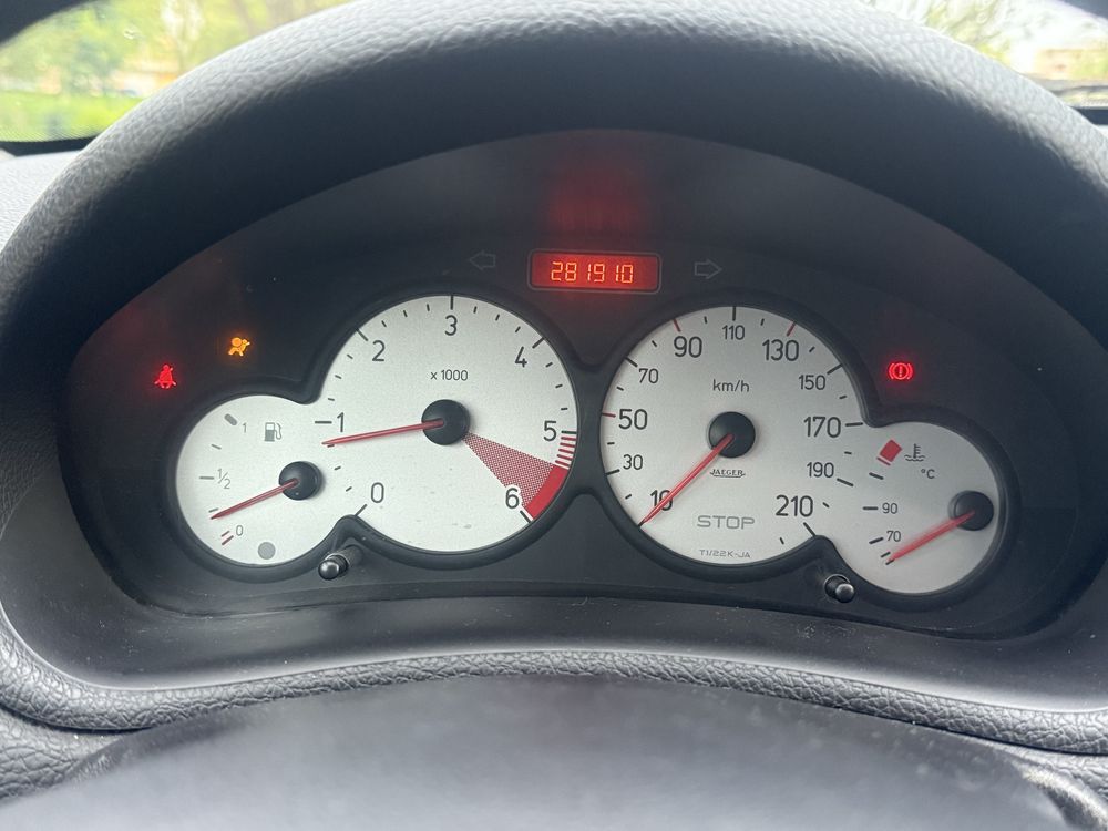 Vende peugeot 206sw 1.4hdi 2005 impecavel