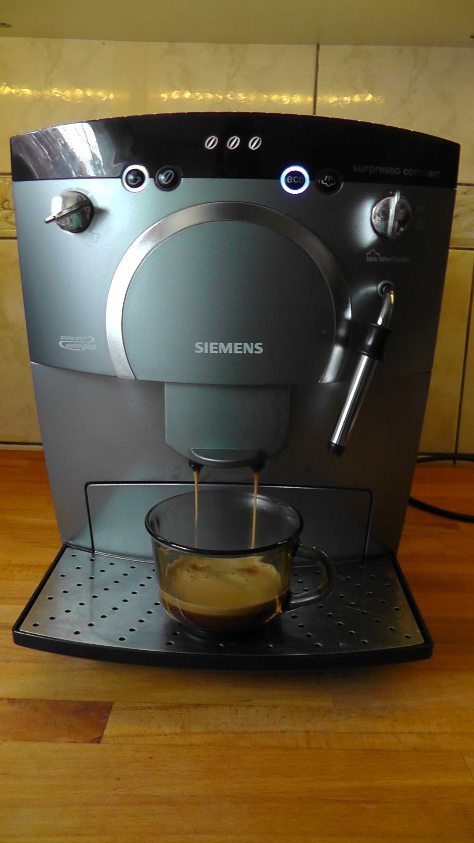Sprawny ekspres automatyczny Siemens Surpresso Compact TK58001/02