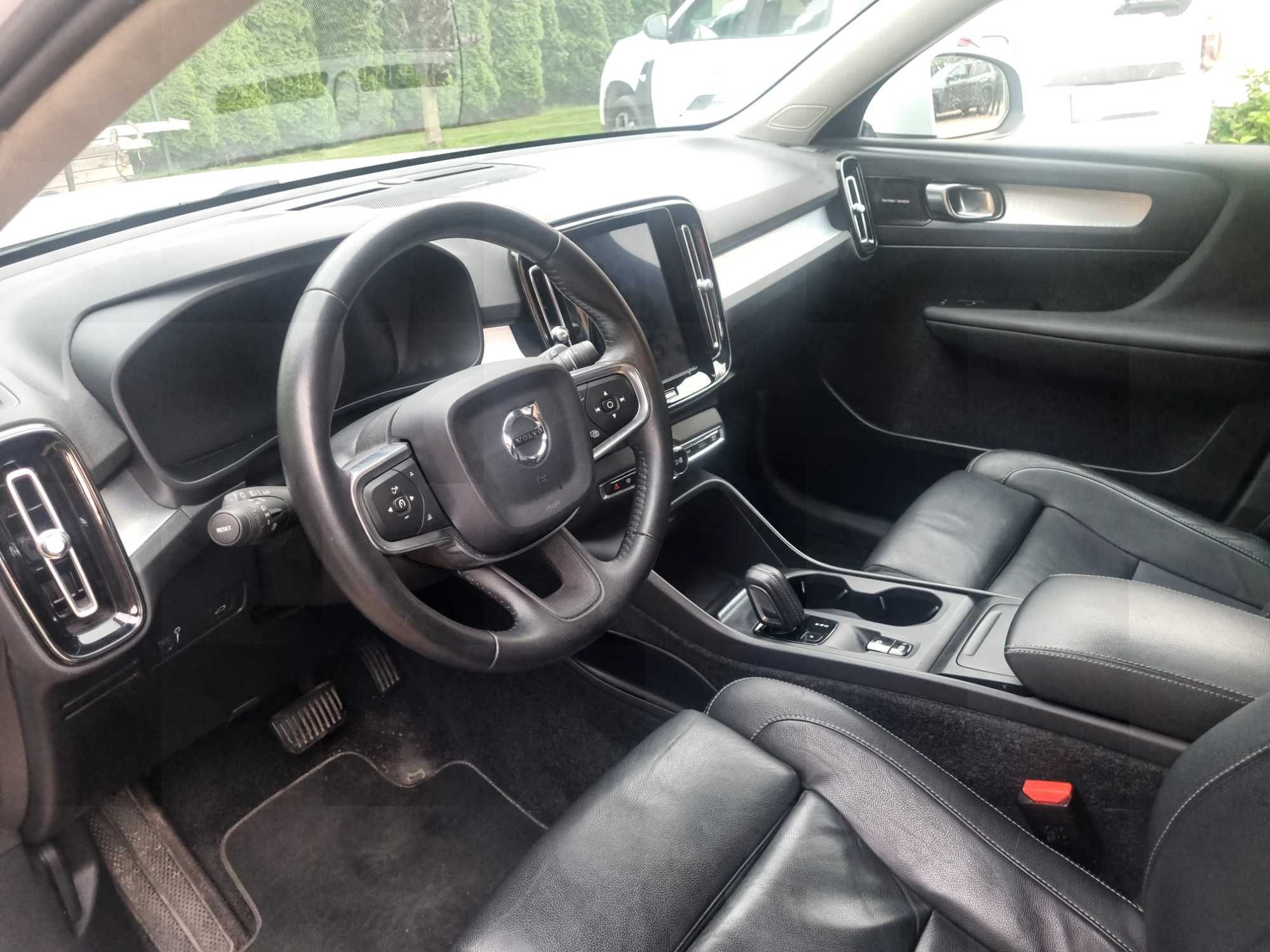 volvo xc40 D4 krajowy bezwypadkowy
