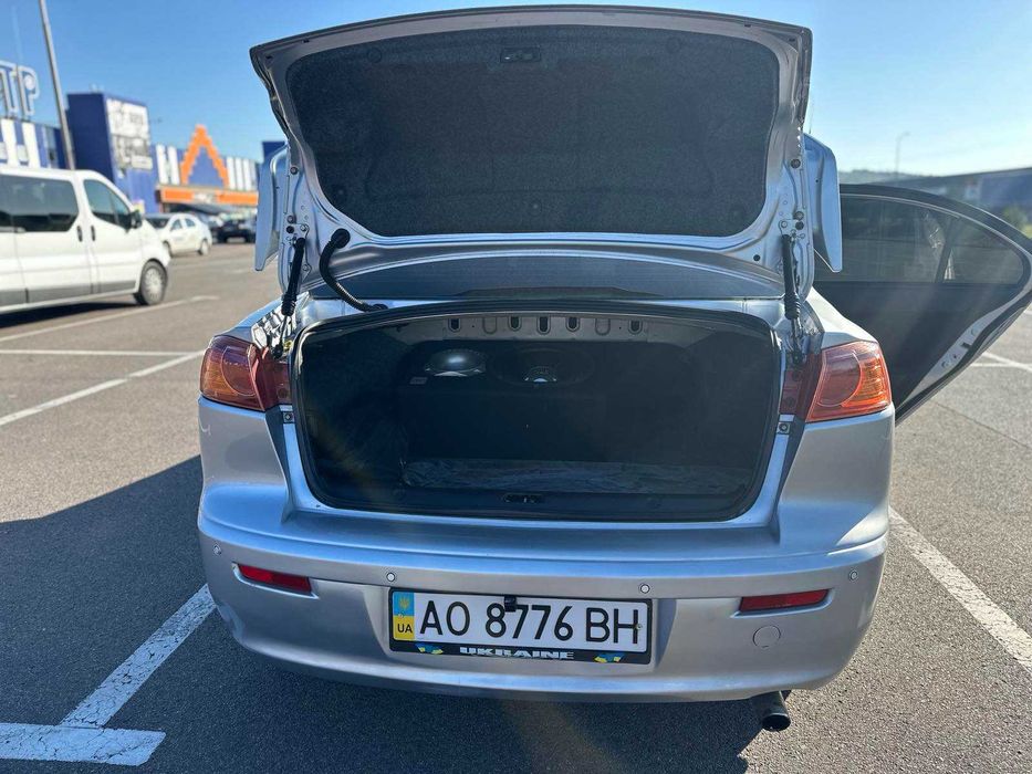 Продається Mitsubishi Lancer 2008року
