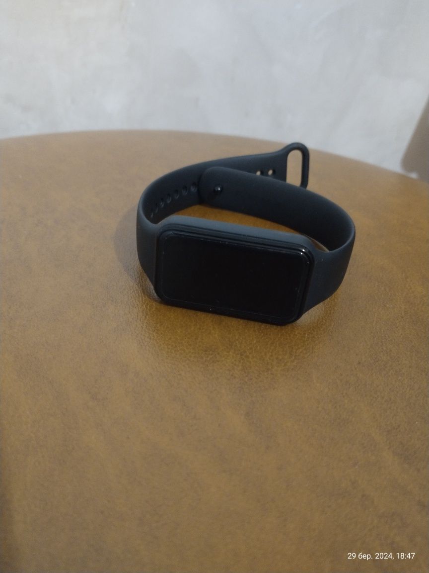 Фитнес браслет Amazfit band 7