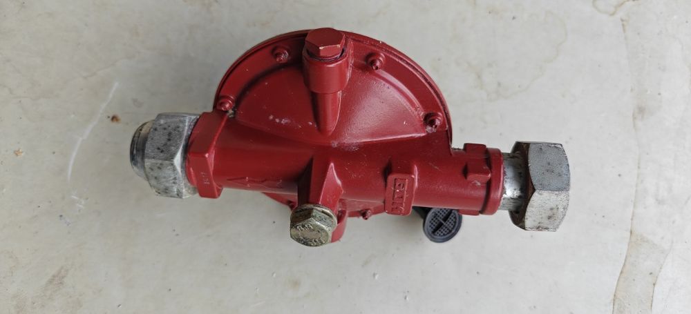 GOK Reduktor zbiornikowy II st. 12 kg/h 37-50 mbar 1/2 wew. x 1/2 wew.