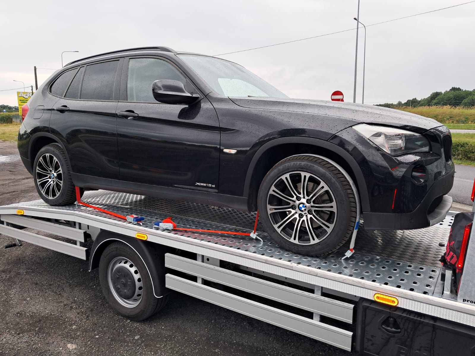 Bmw X1 idelna 2.0xd 143