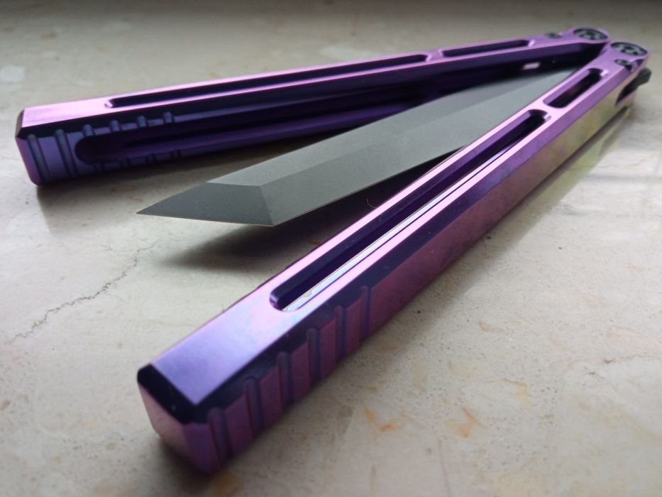 Telesto Tytanowy Balisong